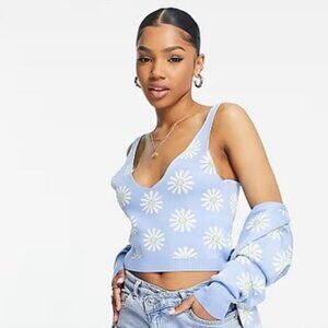 ASOS QED London Knitted Crop Top in Daisy Print, UK S